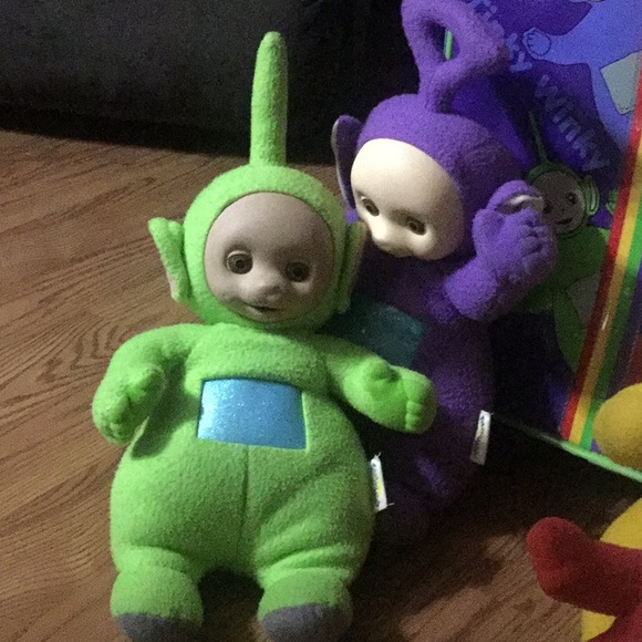 Vintage 1990’s Teletubbies Roll Suitcase 4 Tubbies - Picture 2 of 13